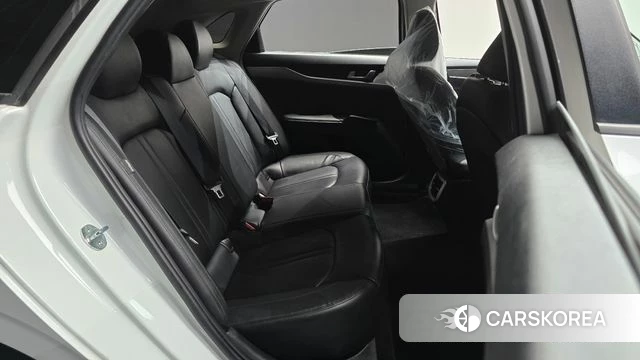 Kia K5 3rd generation 2022 Белый из Кореи, фото 2