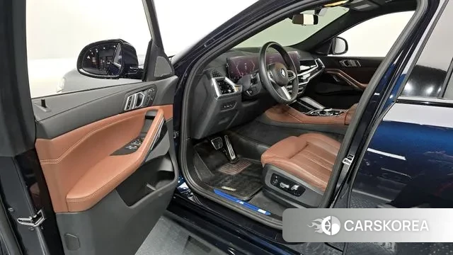 BMW X6 (G06) 2024 Черный из Кореи, фото 2