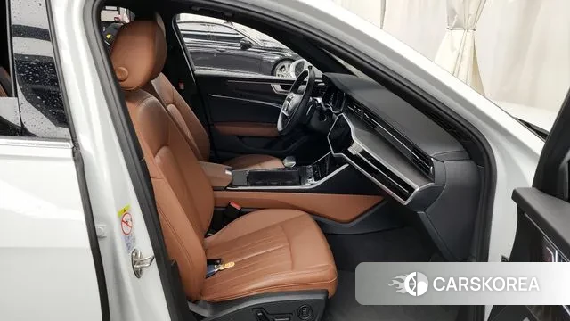 Audi A6 (C8) 2023 Белый из Кореи, фото 2