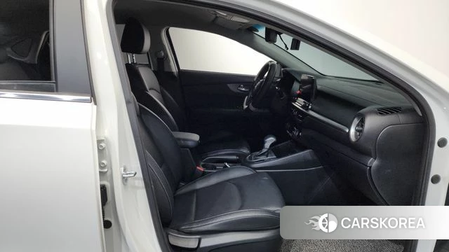 Kia Come New K3 2021 Белый из Кореи, фото 2