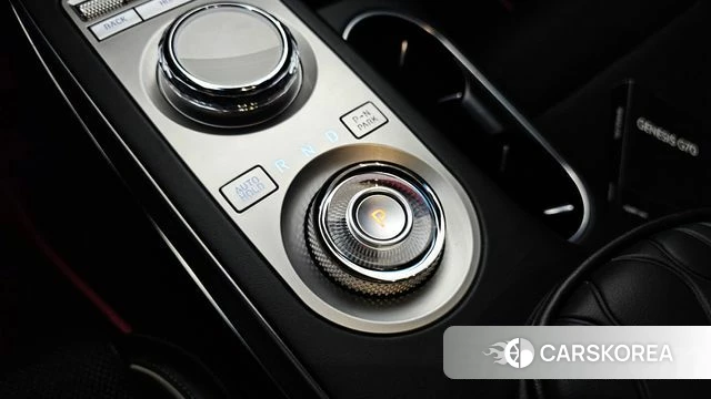 Genesis GV70 2021 Белый из Кореи, фото 2