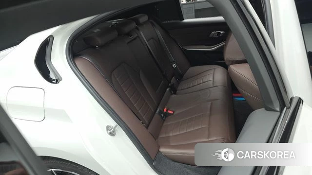 BMW 3 Series (G20) 2025 Белый из Кореи, фото 2