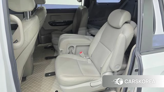 Kia The New Carnival 2019 Белый из Кореи, фото 2