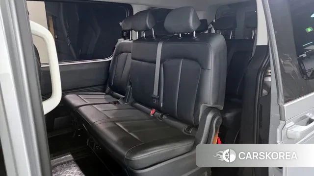 Hyundai Staria 2023 Серебряный из Кореи, фото 2