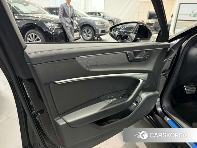 Audi A6L 2022 Черный из Китая, фото 2