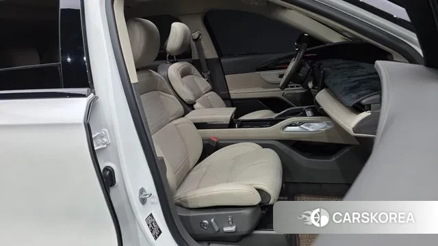 Lincoln Nautilus 2nd Generation 2025 Белый из Кореи, фото 2