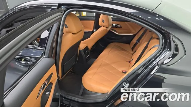 BMW 3 Series (G20) 2023 Черный из Кореи, фото 2