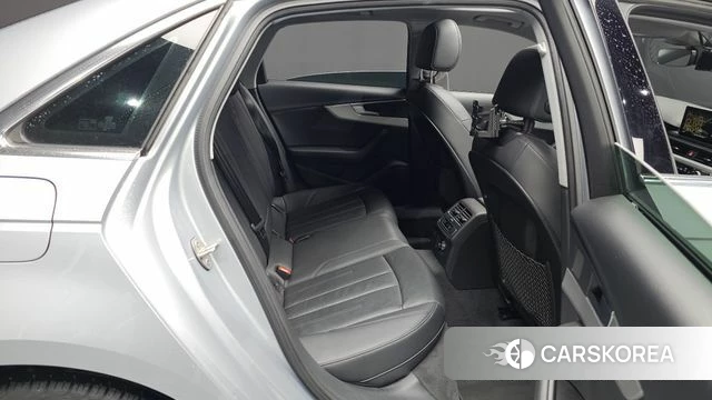 Audi A4 (B9) 2018 Серебряный из Кореи, фото 2
