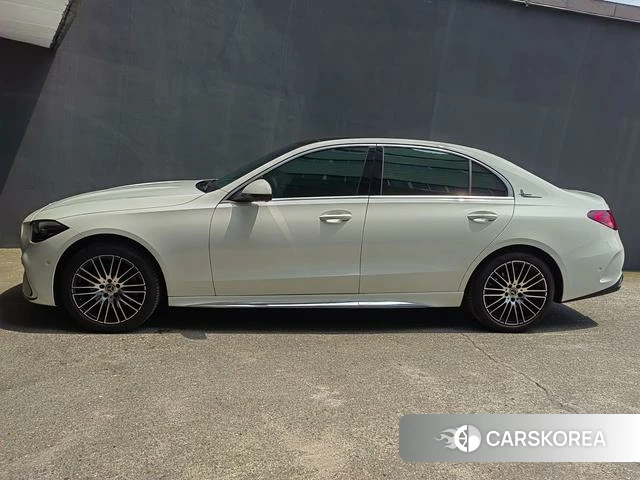 Mercedes-Benz Class C 2025 Белый из Китая, фото 2