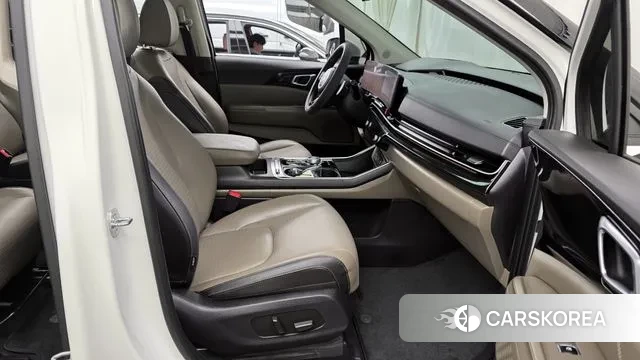 Kia The New Carnival 4th Generation 2023 Белый из Кореи, фото 2