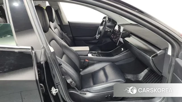 Tesla Model 3 2019 Черный из Кореи, фото 2