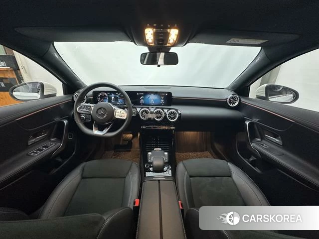 Mercedes-Benz Class A 2023 Белый из Китая, фото 2