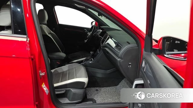 Volkswagen T-Roc 2021 Красный из Кореи, фото 2