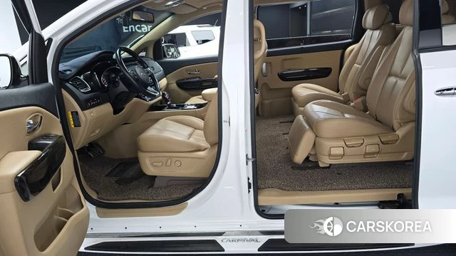 Kia The New Carnival 2019 Белый из Кореи, фото 2