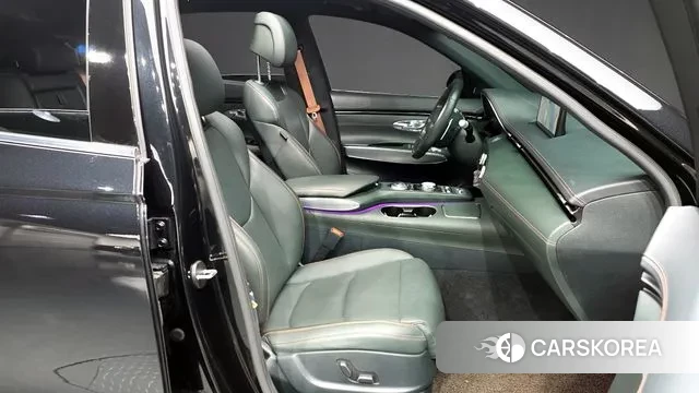 Genesis GV70 2021 Черный из Кореи, фото 2