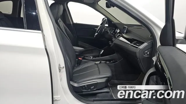 BMW X1 (F48) 2022 Белый из Кореи, фото 2