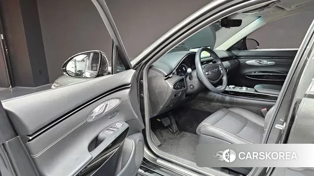 Genesis GV70 2023 Серый из Кореи, фото 2