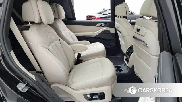 BMW X7 (G07) 2025 Черный из Кореи, фото 2