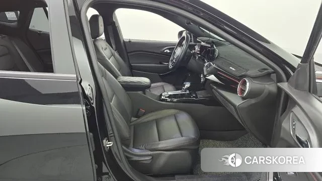 Chevrolet (GM Daewoo) Trax Crossover 2023 Черный из Кореи, фото 2