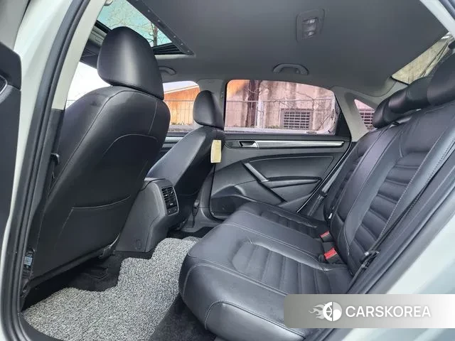 Volkswagen The New Passat 2018 Белый из Кореи, фото 2