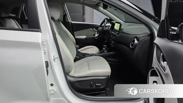 Hyundai The New Kona 2021 Белый из Кореи, фото 2