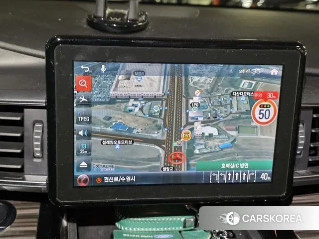 Ford Explorer 6th Generation 2021 Белый из Кореи, фото 2