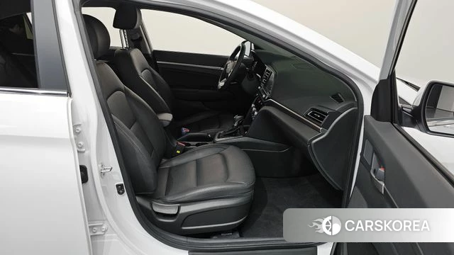 Hyundai The New Avante AD 2019 Белый из Кореи, фото 2