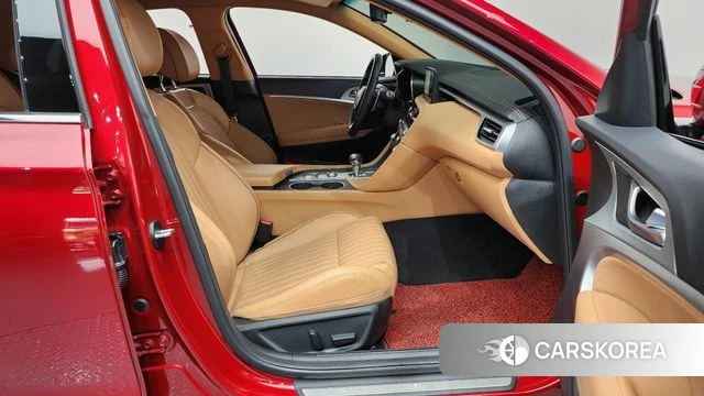 Genesis The New G70 2023 Красный из Кореи, фото 2