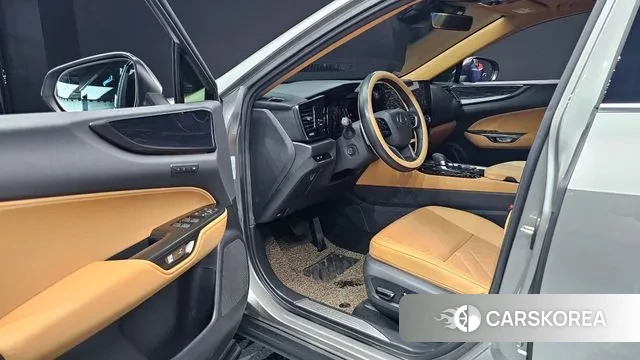 Lexus NX350h Second generation 2023 Серебристо-серый из Кореи, фото 2