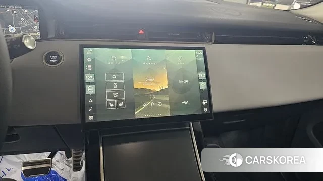 Land Rover Range Rover Evoque 2nd Generation 2024 Белый из Кореи, фото 2