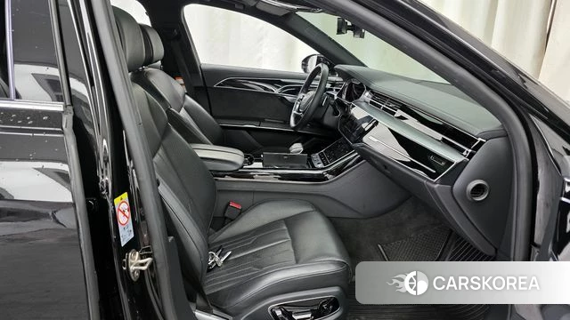 Audi A8 (D5) 2021 Черный из Кореи, фото 2