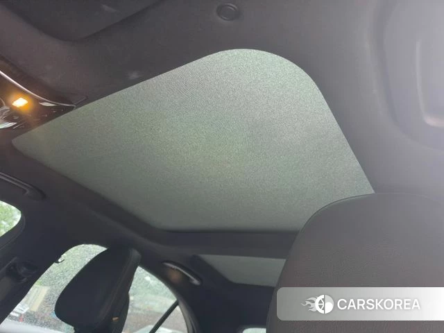 Mercedes-Benz C-Class W206 2023 Серебряный из Кореи, фото 2