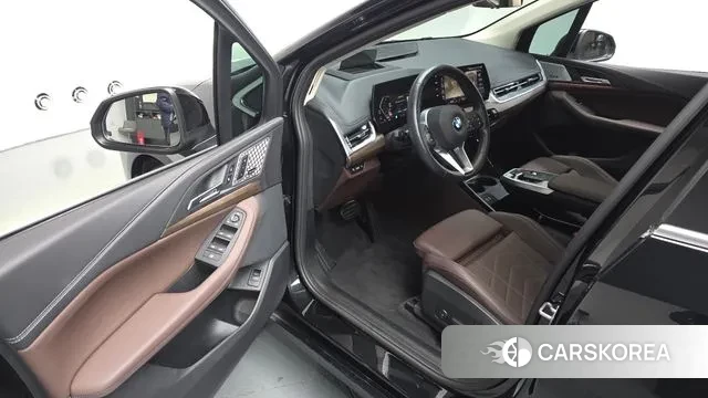 BMW 2 Series Active Tourer (U06) 2023 Черный из Кореи, фото 2