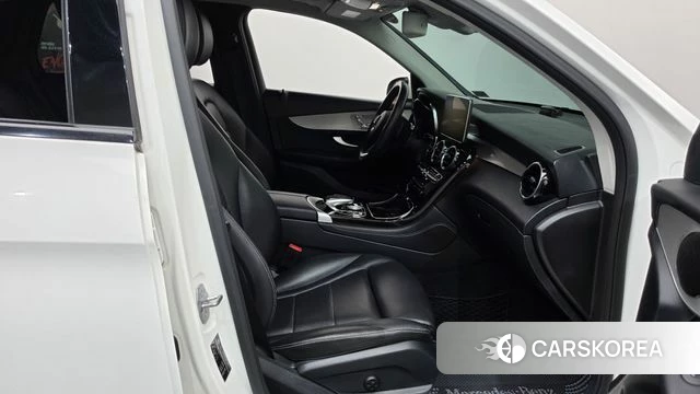 Mercedes-Benz GLC-Class X253 2018 Белый из Кореи, фото 2