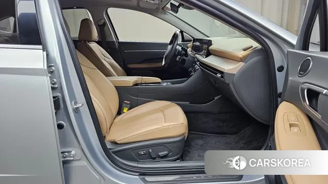 Hyundai Sonata D Edge (DN8) 2023 Серебристо-серый из Кореи, фото 2