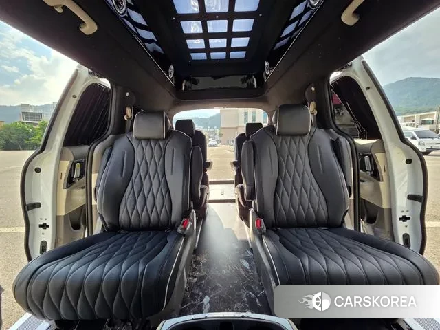 Kia The New Carnival 4th Generation 2025 Белый из Кореи, фото 2