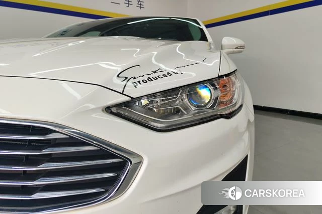 Ford Mondeo 2020 Белый из Китая, фото 2