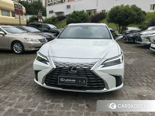 Lexus ES 2025 Белый из Китая, фото 2