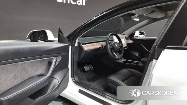 Tesla Model 3 2021 Белый из Кореи, фото 2