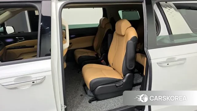Kia Carnival 4th generation 2023 Белый из Кореи, фото 2