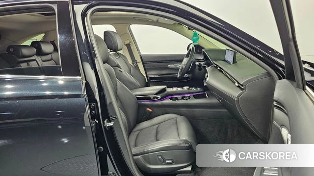 Genesis GV70 2021 Черный из Кореи, фото 2