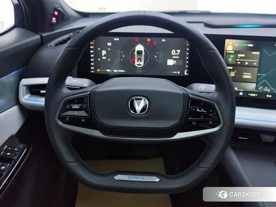 Chang'an Changan UNI-T 2023 Silver/gray из Китая, фото 2