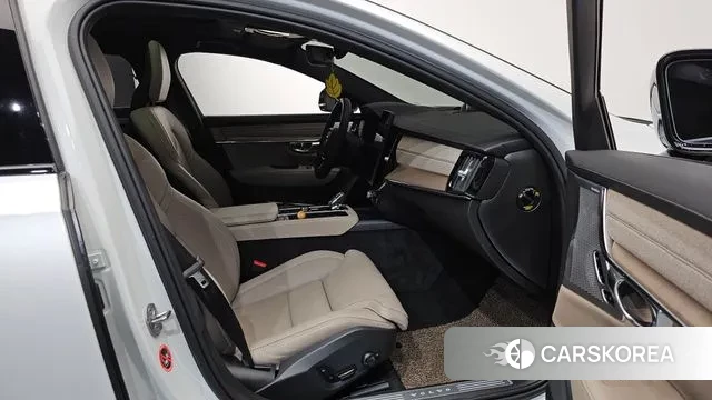 Volvo S90 2025 Белый из Кореи, фото 2