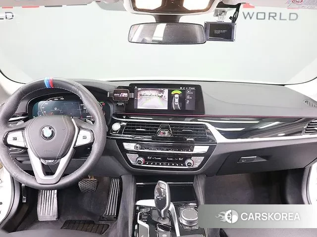 BMW 5 Series (G30) 2020 Белый из Кореи, фото 2