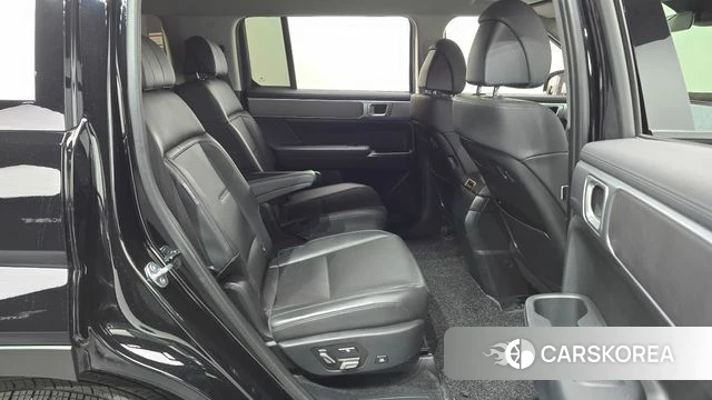 Hyundai Santa Fe (MX5) 2024 Черный из Кореи, фото 2