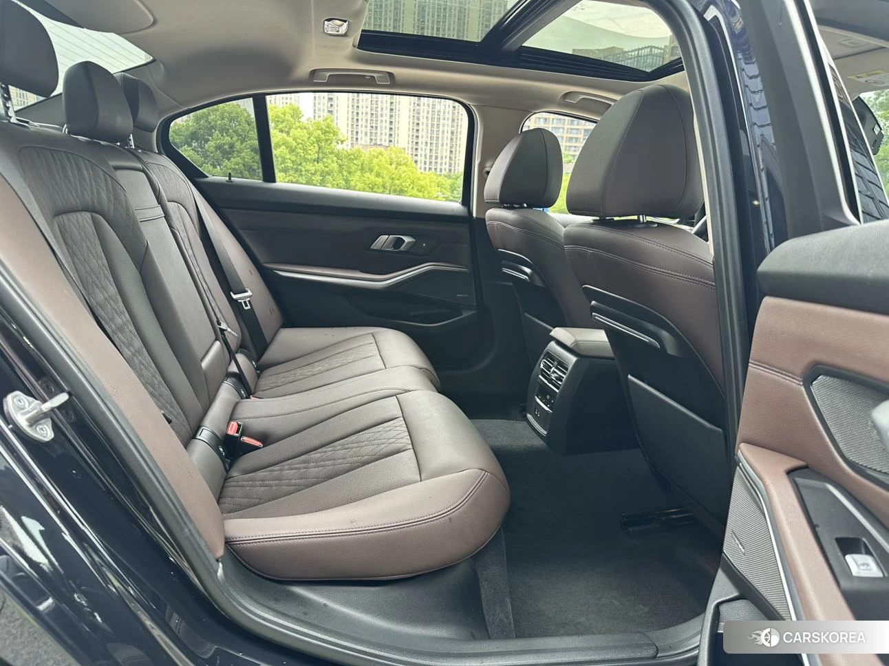 BMW 3 series 2021 Черный из Китая, фото 2
