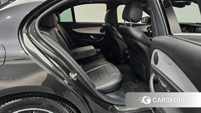 Mercedes-Benz E-Class W213 2021 Черный из Кореи, фото 2