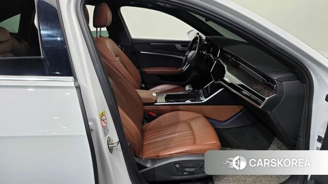 Audi A6 (C8) 2021 Белый из Кореи, фото 2