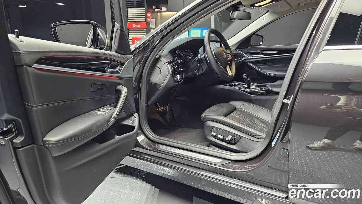 BMW 5 Series (G30) id 2020691 из Кореи 2