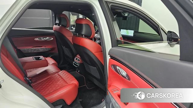 Genesis GV70 2021 Белый из Кореи, фото 2